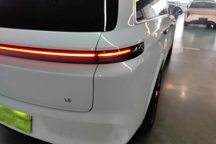 Used Li Auto L8 2025 Max Smart Refresh Edition Exterior 3
