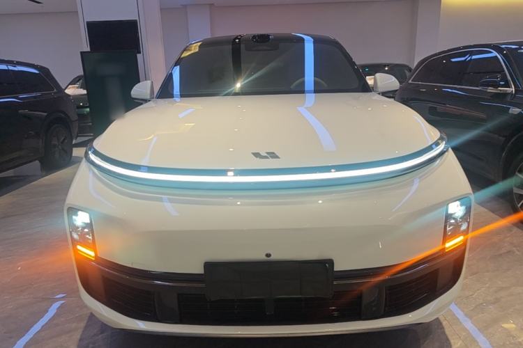 Used Li Auto L8 2025 Ultra Smart Refreshed Edition Front