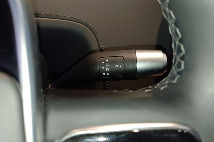 Used Li Auto L8 2025 Ultra Smart Refreshed Edition Gear Lever