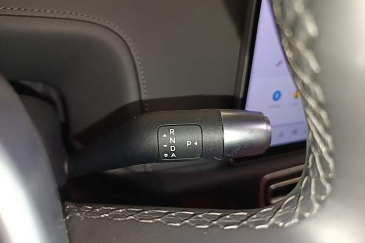 Used Li Auto L8 2025 Ultra Smart Refreshed Edition Gear Lever