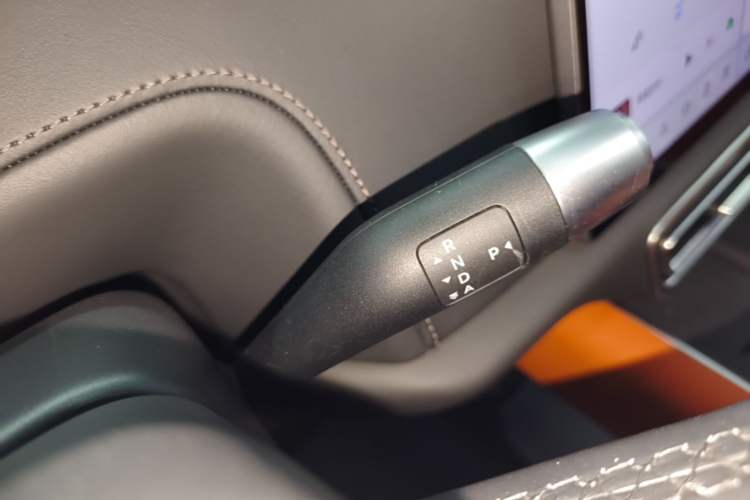 Used Li Auto L8 2025 Max Smart Refresh Edition Gear Lever