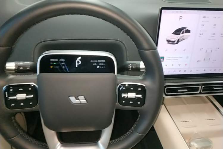 Used Li Auto L8 2025 Ultra Smart Refreshed Edition Gear Lever