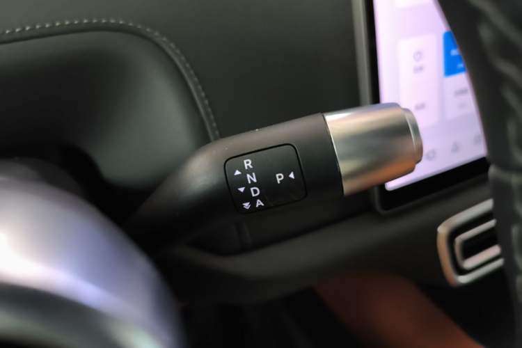 Used Li Auto L8 2025 Ultra Smart Refreshed Edition Gear Lever