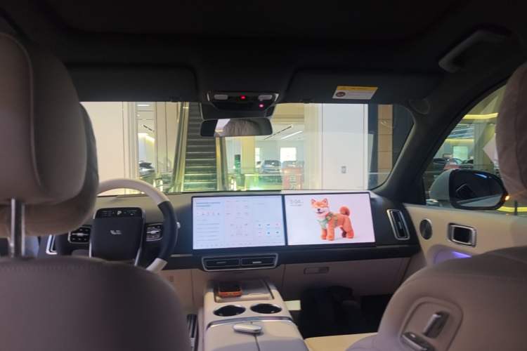 Used Li Auto L8 2025 Ultra Smart Refreshed Edition Headliner