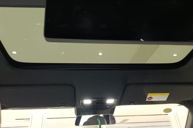 Used Li Auto L8 2025 Ultra Smart Refreshed Edition Headliner