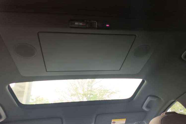 Used Li Auto L8 2025 Ultra Smart Refreshed Edition Headliner