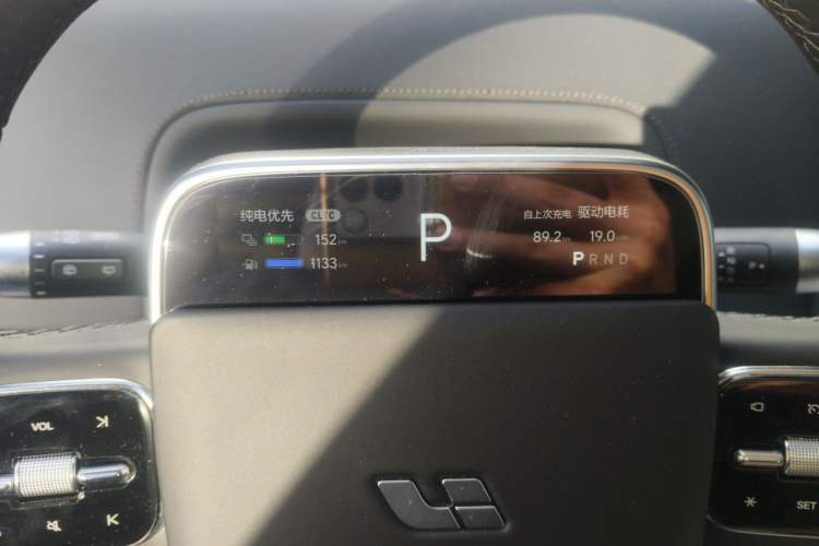Used Li Auto L8 2025 Max Smart Refresh Edition Instrument Cluster