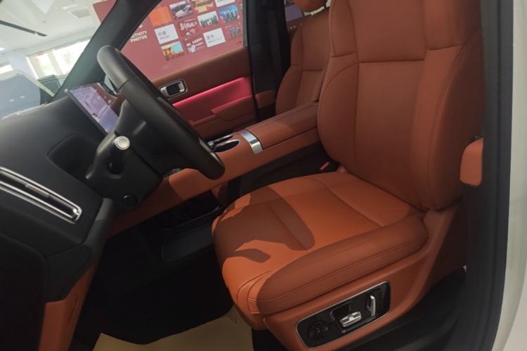 Used Li Auto L8 2025 Ultra Smart Refreshed Edition Left Front Seat