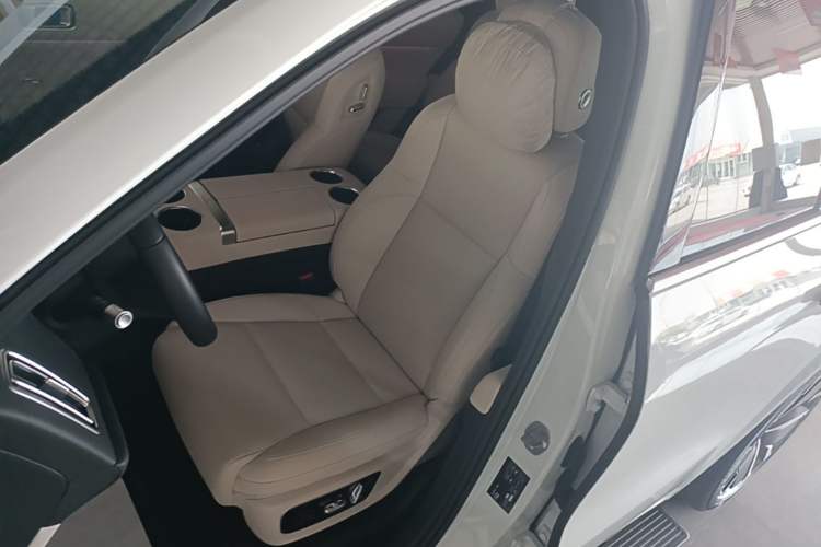 Used Li Auto L8 2025 Ultra Smart Refreshed Edition Left Front Seat
