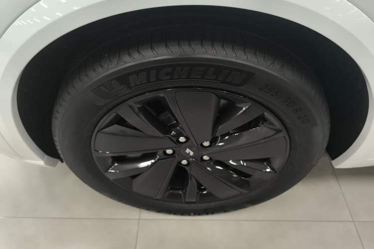 Used Li Auto L8 2025 Pro Smart Refresh Edition Left Front Wheel Hub