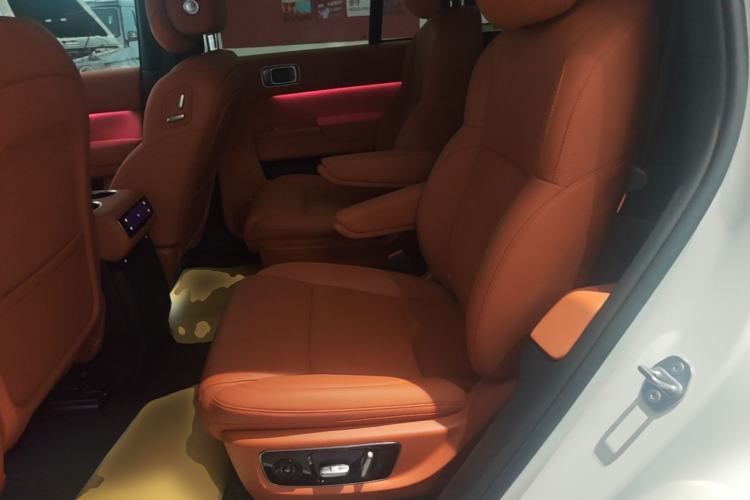 Used Li Auto L8 2025 Ultra Smart Refreshed Edition Left Rear Seat