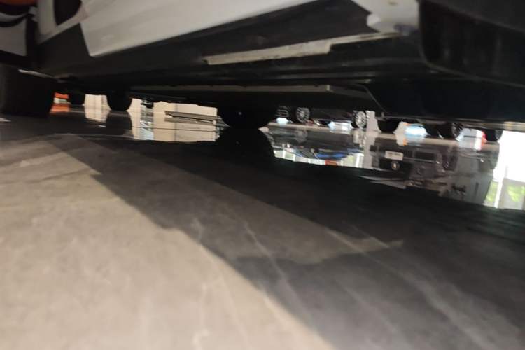 Used Li Auto L8 2025 Ultra Smart Refreshed Edition Left Side Sill