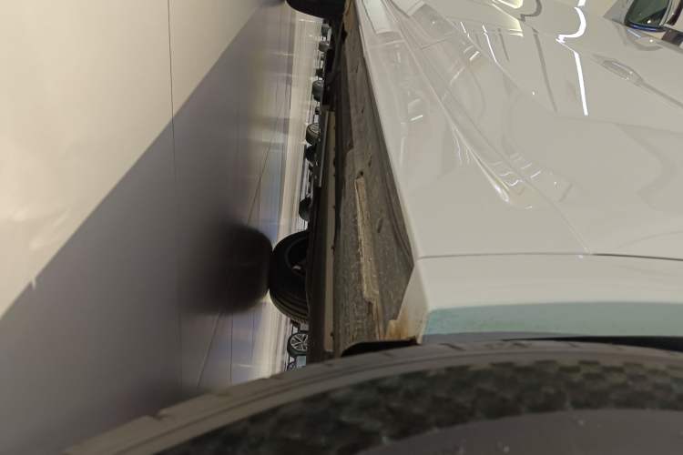 Used Li Auto L8 2025 Ultra Smart Refreshed Edition Left Side Sill