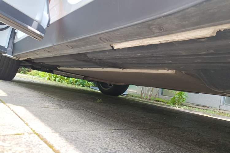Used Li Auto L8 2025 Ultra Smart Refreshed Edition Left Side Sill