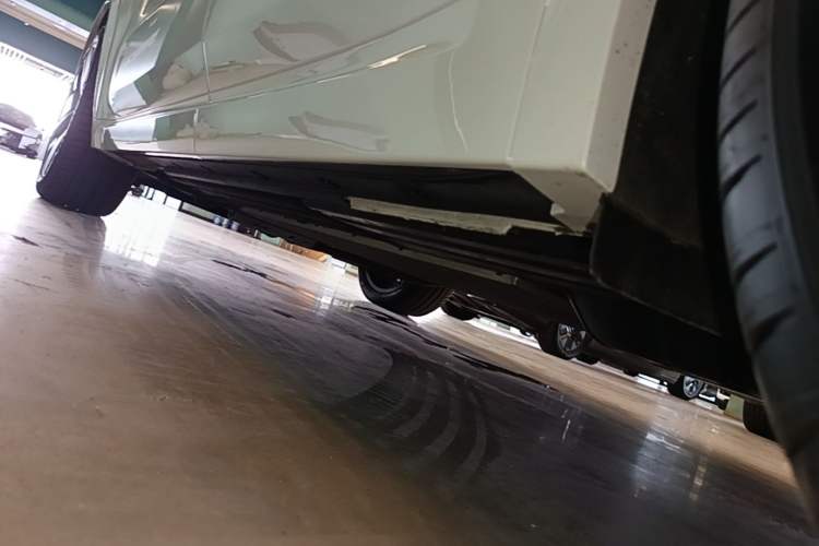 Used Li Auto L8 2025 Ultra Smart Refreshed Edition Left Side Sill