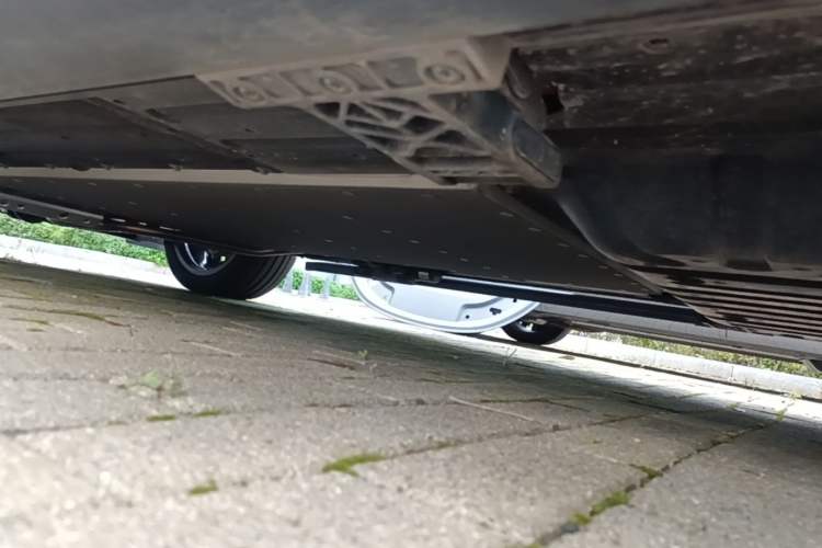 Used Li Auto L8 2025 Max Smart Refresh Edition Left Side Sill
