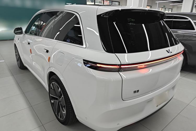 Used Li Auto L8 2025 Ultra Smart Refreshed Edition Rear Left 45 Deg