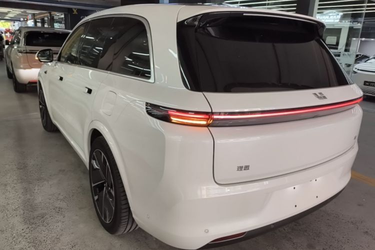 Used Li Auto L8 2025 Ultra Smart Refreshed Edition Rear Left 45 Deg
