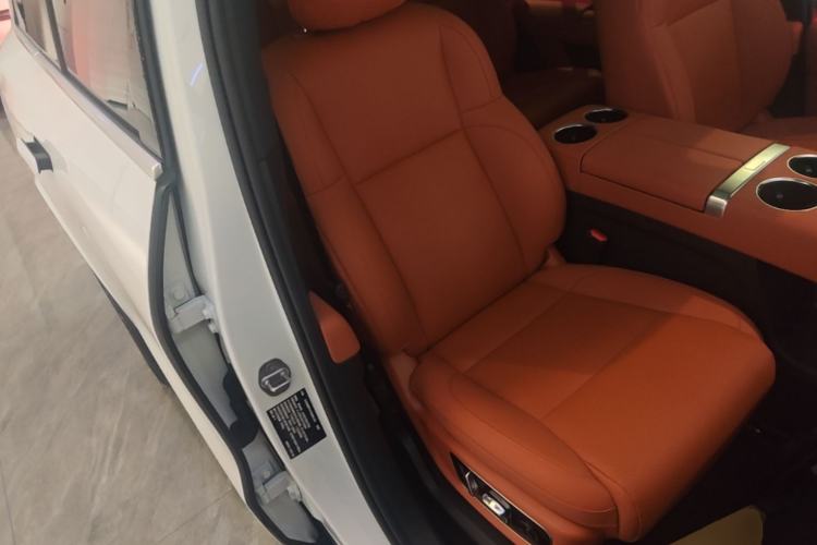 Used Li Auto L8 2025 Ultra Smart Refreshed Edition Right Front Seat
