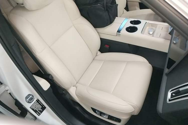 Used Li Auto L8 2025 Ultra Smart Refreshed Edition Right Front Seat