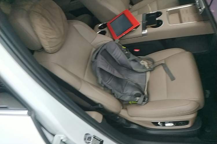 Used Li Auto L8 2025 Max Smart Refresh Edition Right Front Seat