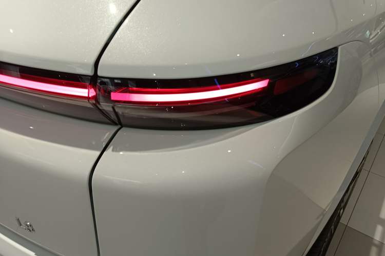 Used Li Auto L8 2025 Ultra Smart Refreshed Edition Right Rear Taillight