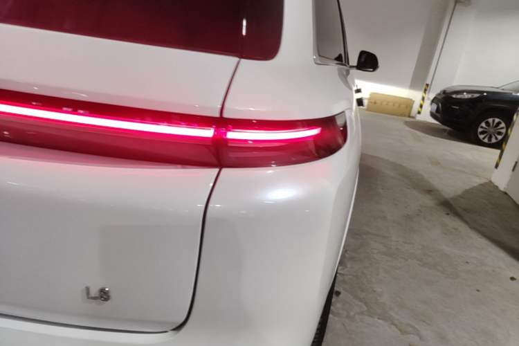 Used Li Auto L8 2025 Max Smart Refresh Edition Right Rear Taillight