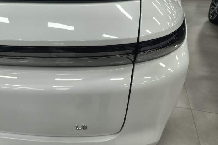 Used Li Auto L8 2025 Pro Smart Refresh Edition Right Rear Taillight