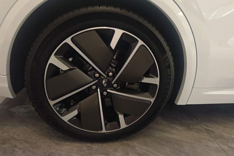 Used Li Auto L8 2025 Ultra Smart Refreshed Edition Right Rear Wheel Hub