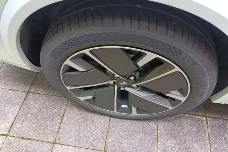 Used Li Auto L8 2025 Ultra Smart Refreshed Edition Right Rear Wheel Hub