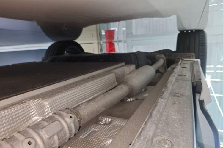 Used Li Auto L8 2025 Ultra Smart Refreshed Edition Right Side Sill