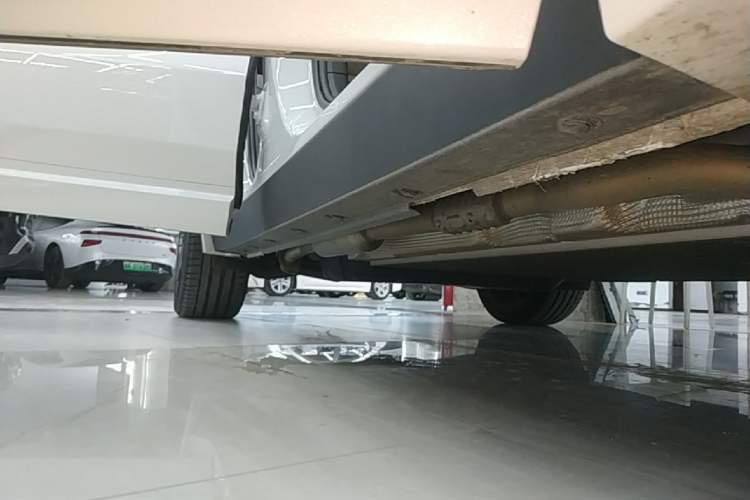 Used Li Auto L8 2025 Max Smart Refresh Edition Right Side Sill