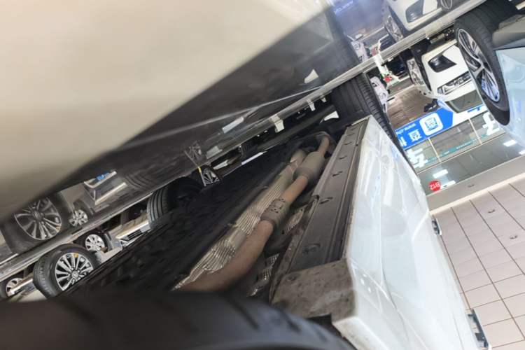 Used Li Auto L8 2025 Ultra Smart Refreshed Edition Right Side Sill