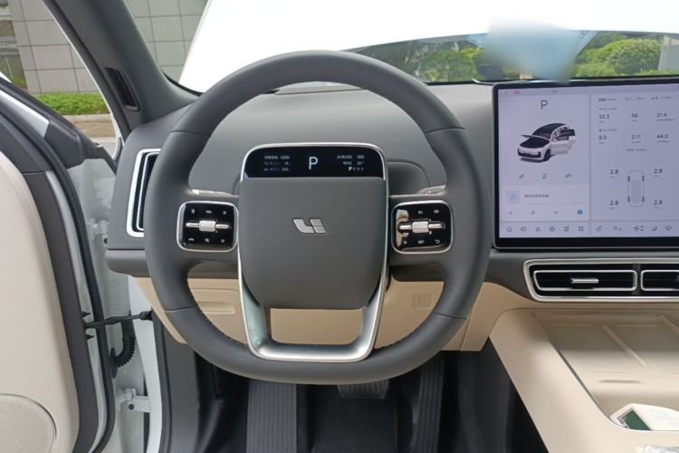 Used Li Auto L8 2025 Max Smart Refresh Edition Steering Wheel