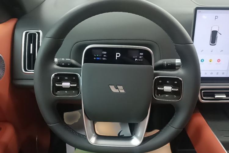 Used Li Auto L8 2025 Ultra Smart Refreshed Edition Steering Wheel
