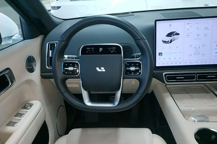 Used Li Auto L8 2025 Ultra Smart Refreshed Edition Steering Wheel