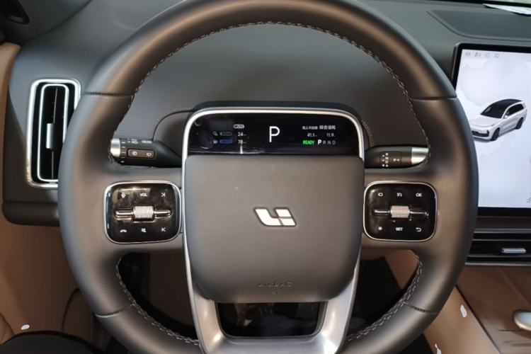 Used Li Auto L8 2025 Ultra Smart Refreshed Edition Steering Wheel