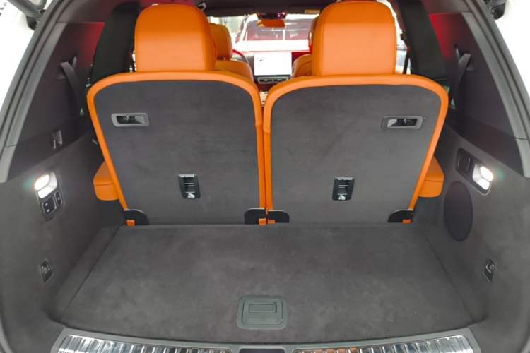 Used Li Auto L8 2025 Max Smart Refresh Edition Trunk