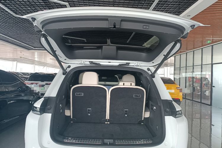 Used Li Auto L8 2025 Ultra Smart Refreshed Edition Trunk