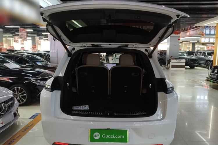 Used Li Auto L8 2025 Ultra Smart Refreshed Edition Trunk
