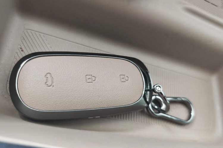 Used Li Auto L8 2025 Ultra Smart Refreshed Edition Vehicle Key