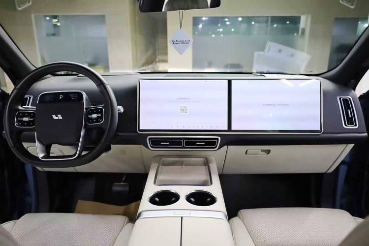 Used Li Auto L9 2022 Max model Interior 1