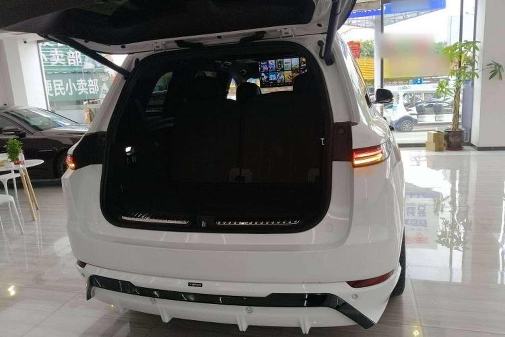 Used Li Auto L9 2025 Ultra Smart Refreshed Edition Trunk