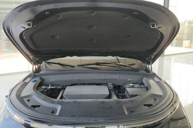 Used Li Auto L9 2022 Max model Engine Bay