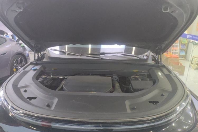 Used Li Auto L9 2022 Max model Engine Bay