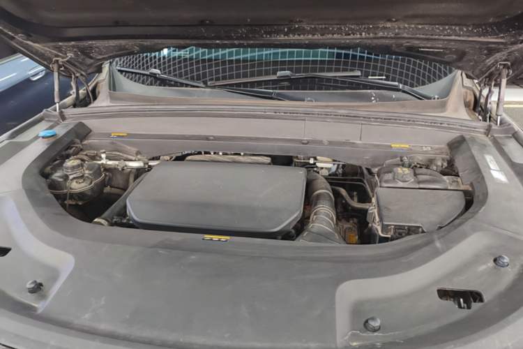 Used Li Auto L9 2022 Max model Engine Bay