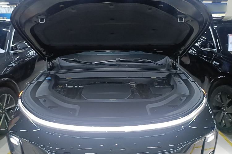 Used Li Auto L9 2022 Max model Engine Bay