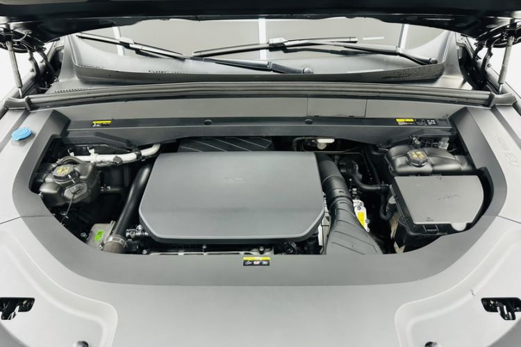 Used Li Auto L9 2022 Max model Engine Bay