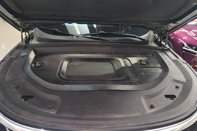 Used Li Auto L9 2022 Max model Engine Bay