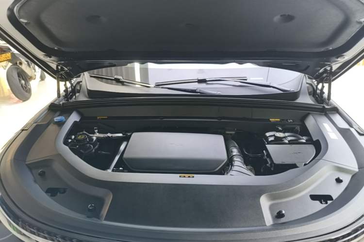 Used Li Auto L9 2022 Max model Engine Bay